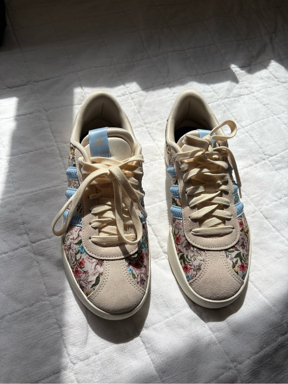 FARM Rio x Adidas VL Court 3.0 Floral Beige & Blue Sneakers Women’s 8 - Picture 4 of 7